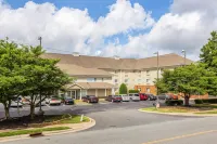 Suburban Studios Near University of North Carolina-Charlotte Hotel in zona Sports Connection
