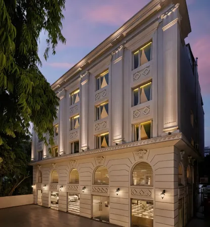 Deventure Sarovar Portico Patel Nagar Отели в г. Западный Дели