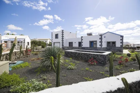 Villas & Apartamentos Tao Mazo