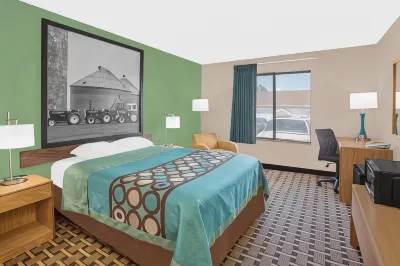 Super 8 by Wyndham Beaver DAM