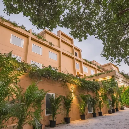 Hotel Lalita Grand Mathura- Vrindavan