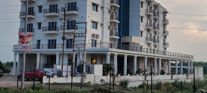 Sambhabana Hotel & Suites バーバムのホテル