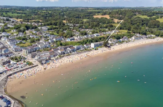 Pleasant View - Direct Beach Access, Sea Views and Parking