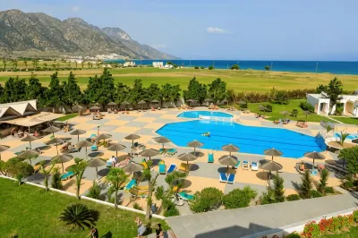 Sovereign Beach Hotel Hotels near OLIVESHOP