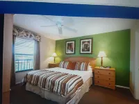 Near beach, view tropical plantings from 4th floor privacy, + pickleball courts!