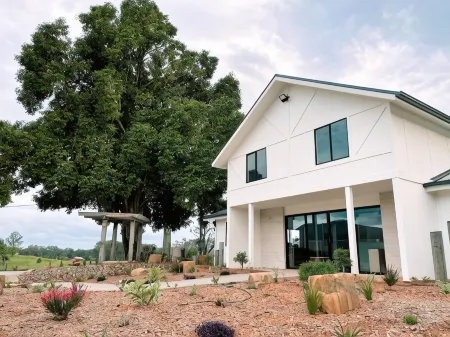 Seven Peaks Farm Stay