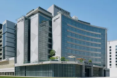 Courtyard by Marriott World Trade Centre Các khách sạn ở Dubai