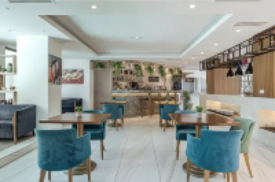 Glyfada Riviera Hotel