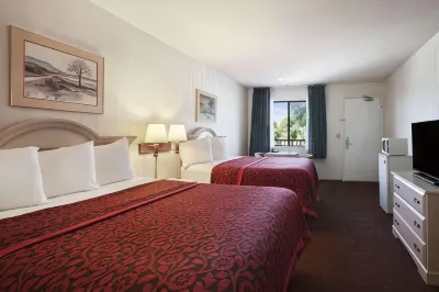 Days Inn by Wyndham Gilroy Hotels near Safeway