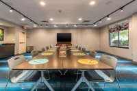 Aloft Columbia Harbison Hotels in Seven Oaks