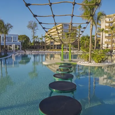 Alannia Salou Hoteles cerca de Sangulí Camping & Resort