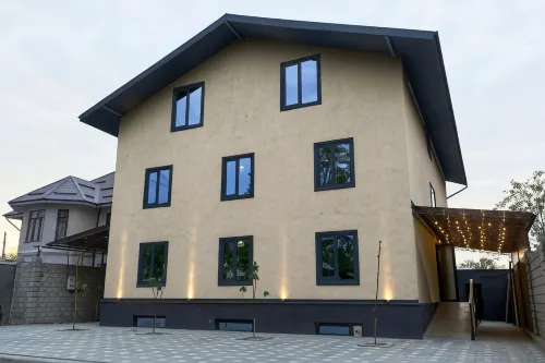 Pristine Hotel - 3-Star
