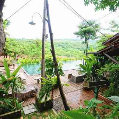 Desa Alamanis Resort Vila Hotel Exterior