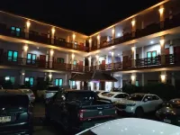 M Grand Hotel - Parking