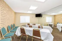 La Quinta Inn & Suites by Wyndham El Paso East