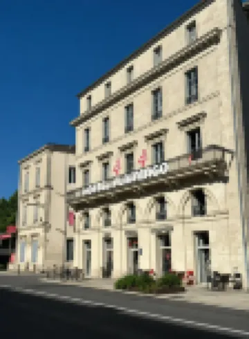 Hostel Flamingo Nimes Hotel a 