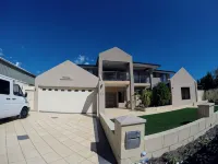 Ocean Reef Homestay - Pemandangan Pantai