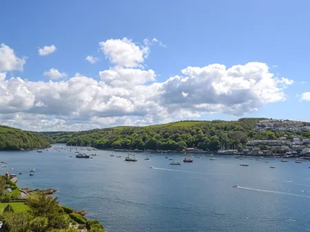 The Wheel House Отели рядом с достопримечательностью «Heligan Caravan and Camping Park»