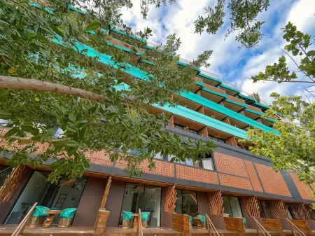 Akuazul Resorts Adults Only Отели рядом с достопримечательностью «Xcaret Centro de Autobuses»