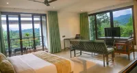 Pranavam Resort & Spa Hotels in Pinangode