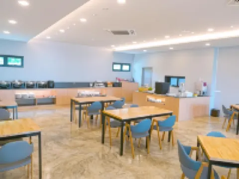 โรงแรมแซนส์ ราชบุรี โรงแรมในอำเภอเมืองราชบุรี