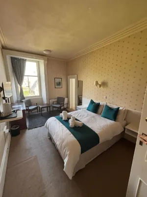 The Stromness Hotel by Paymán Club Отели рядом с достопримечательностью «Университет Хериот Уотт»