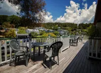 Centabay Lodge and Backpackers