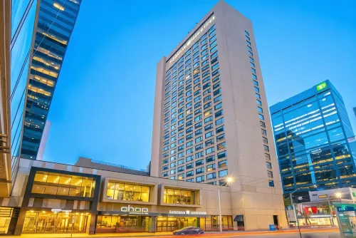 Sandman Signature Edmonton Downtown Hotel