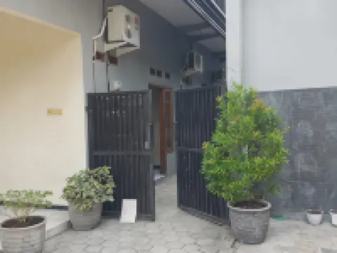 Selaras Kost Syariah Hotel a Peterongan