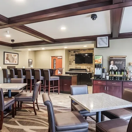 Cobblestone Inn & Suites - Guernsey