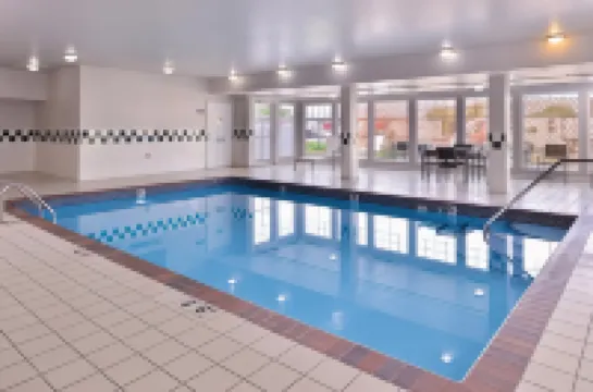 Country Inn & Suites by Radisson, Omaha Airport, IA Hotels in Carter Lake