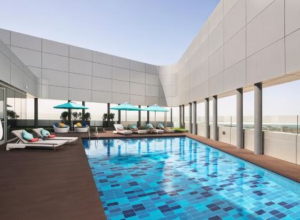 Pearl Rotana Capital Centre