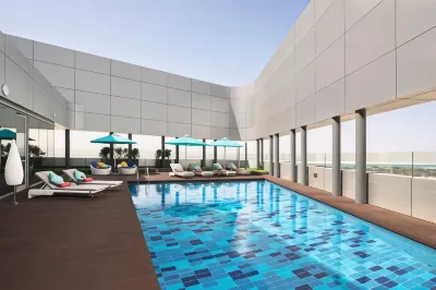 Pearl Rotana Capital Centre Отели в г. Абу-Даби