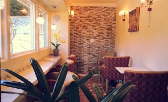 The Vendange Carmel Inn & Suites