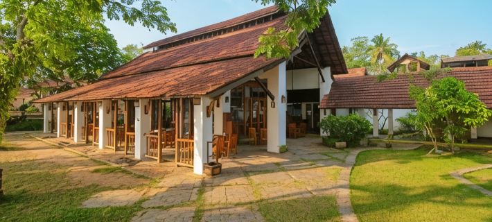 Punnamada Resort Hotels in Alappuzha