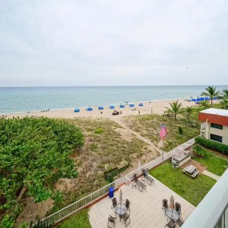 La Costa Beach Club