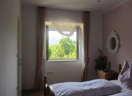 Apartment Mirjana - Mali Brgud - surrounded by greenery, ideal for families Отели в г. Mali Brgud