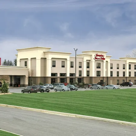 Hampton Inn & Suites Youngstown-Canfield