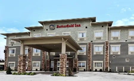 Best Western Plus Butterfield Inn