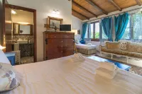 Group Villa with Direct Access to the Sea, Private Pool,Free wi-fi, Garden, BBQ Các khách sạn ở Scicli