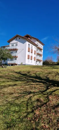 Apartment in Urdaibai Biosphere Reserve, 650 meters from the beach. Отели в г. Gernika-Bermeo