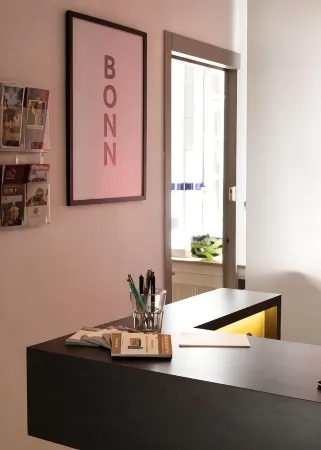 Hotel Mercedes City Отели рядом с достопримечательностью «Боннский университет»