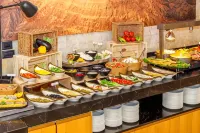 Ramon Suites by Smart Hotels - servizio colazione