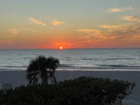Beach View - Steps From The Beach - Apartments