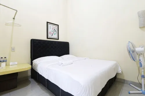 Krisna Hostel - Homestay