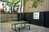 Cozy 1BR Tiny Home near Downtown & NB Rivers