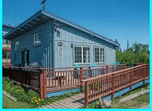 THE GARDEN SHED -  A HOMER SEASIDE COTTAGE - บังกะโล