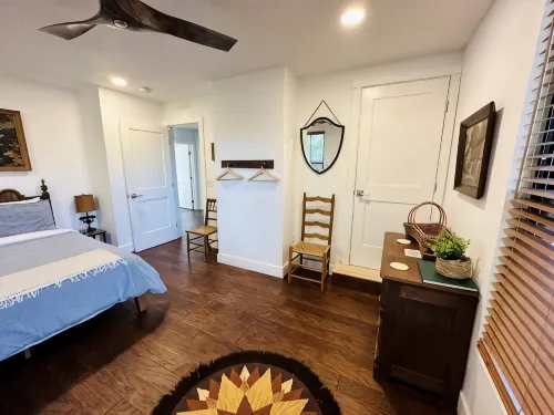 Casa Delmar! in the Heart of Sgf! Right by MSU