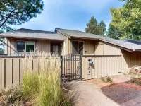 Quelah 107, Best View In Sunriver! Hotels in Sunriver