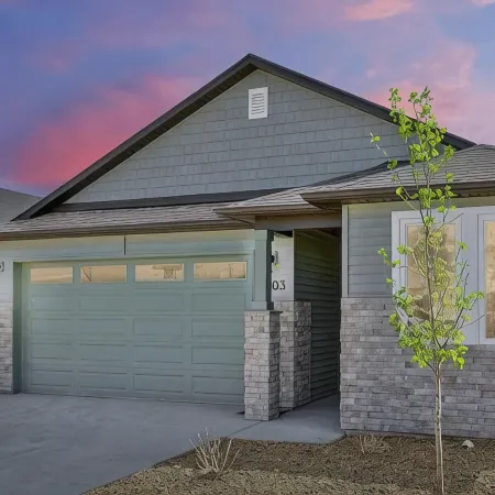 The Cozy & Classy Boise Home                           No cleaning fee!